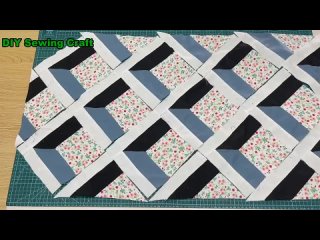 Потрясающий 3D-эффект в пэчворке! Шьется легко и быстро из обычных квадратов и полосок