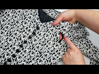 Дырка на платье в самом видном месте &mdash; спасла за 2 минуты!