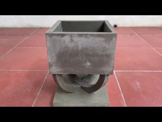 Стильный вазон и техника его изготовления из бетона