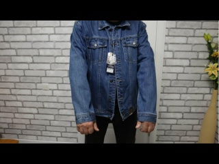 Почему у всех джинсовых курток рукава длиннее, чем нужно, и как за один вечер подогнать их под себя