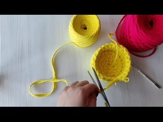 Мастер-класс по вязанию корзинки из трикотажной пряжи