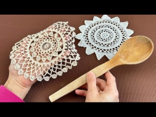 Посмотрите, что можно создать из старой деревянной ложки и кружева! Отличная идея для рукоделия