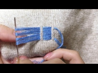 Удивительный способ заделать дырку на свитере