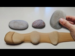 Идея для поделок своими руками с помощью камней и колготок