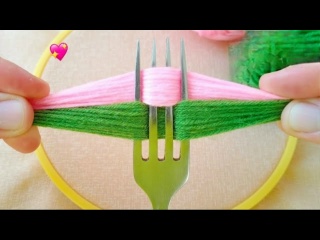 Превосходный способ изготовления цветов из шерсти с помощью вилки