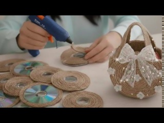 Не выбрасывайте старые компакт-диски, превратите их в красивые украшения для вашего дома