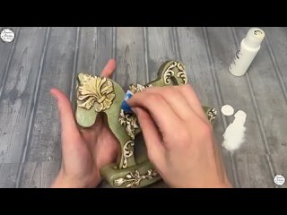 Винтажная лошадка-качалка