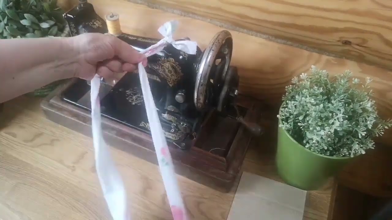 Утилизация старых простыней. Изготовление текстильной пряжи