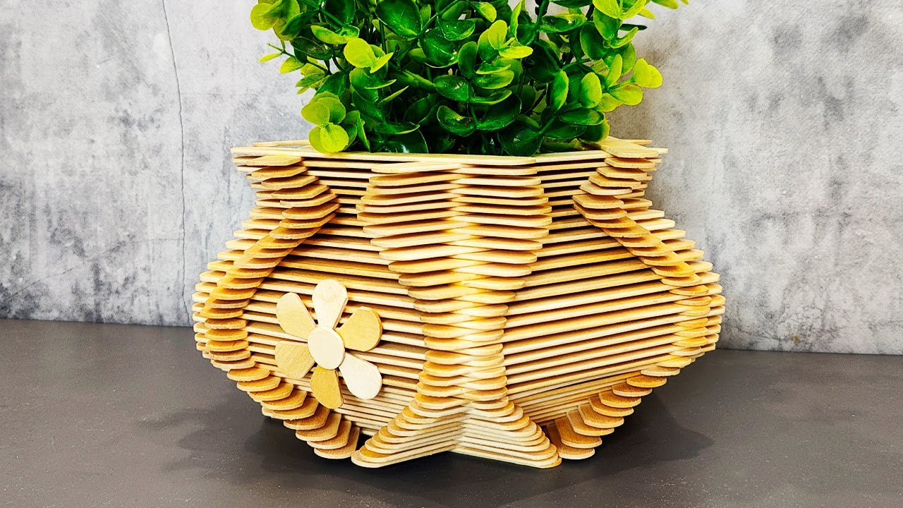 Кто бы мог подумать, что из палочек получится такая красота DIY! Кашпо в ЭКО стиле своими руками