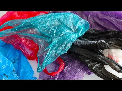 Подсмотрела, как Испанка разрезает пакеты, проглаживает их утюгом и прошивает на швейной машинке