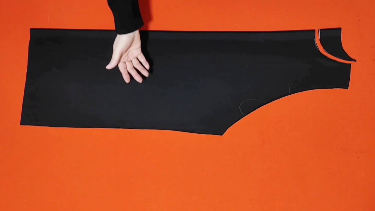 Невероятно легко и красиво. Этот фасон платья станет вашим фаворитом этим летом.